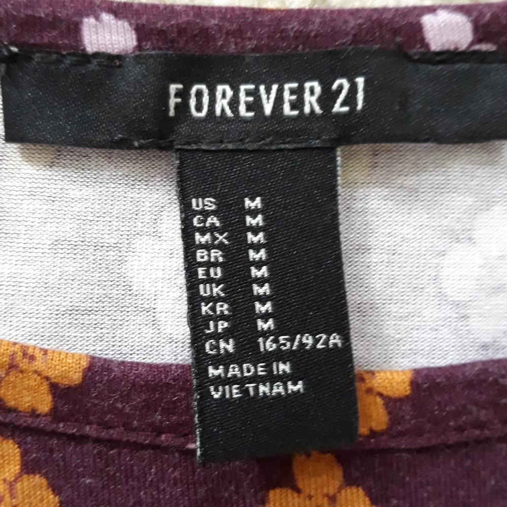 Forever 21 Bell Sleeve Floral Dress - Picture 5 of 5